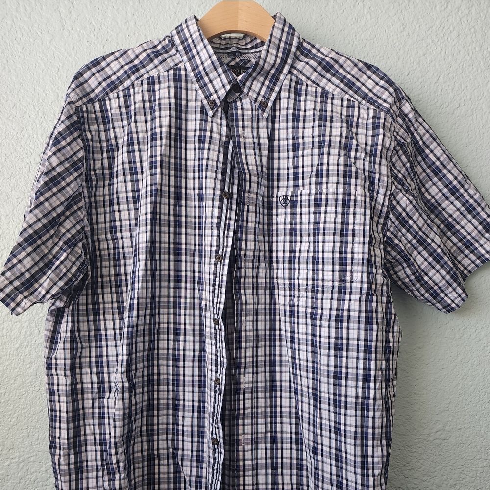Ariat pro series plaid short sleeve logo back brand
